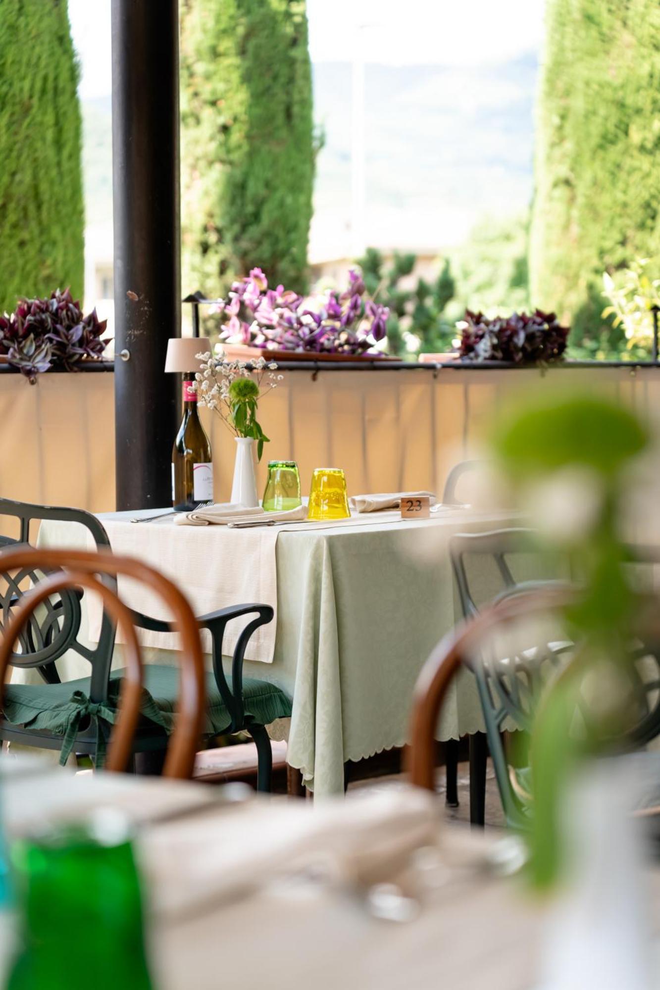 Hotel Ristorante La Lanterna Castelnuovo di Garfagnana Luaran gambar
