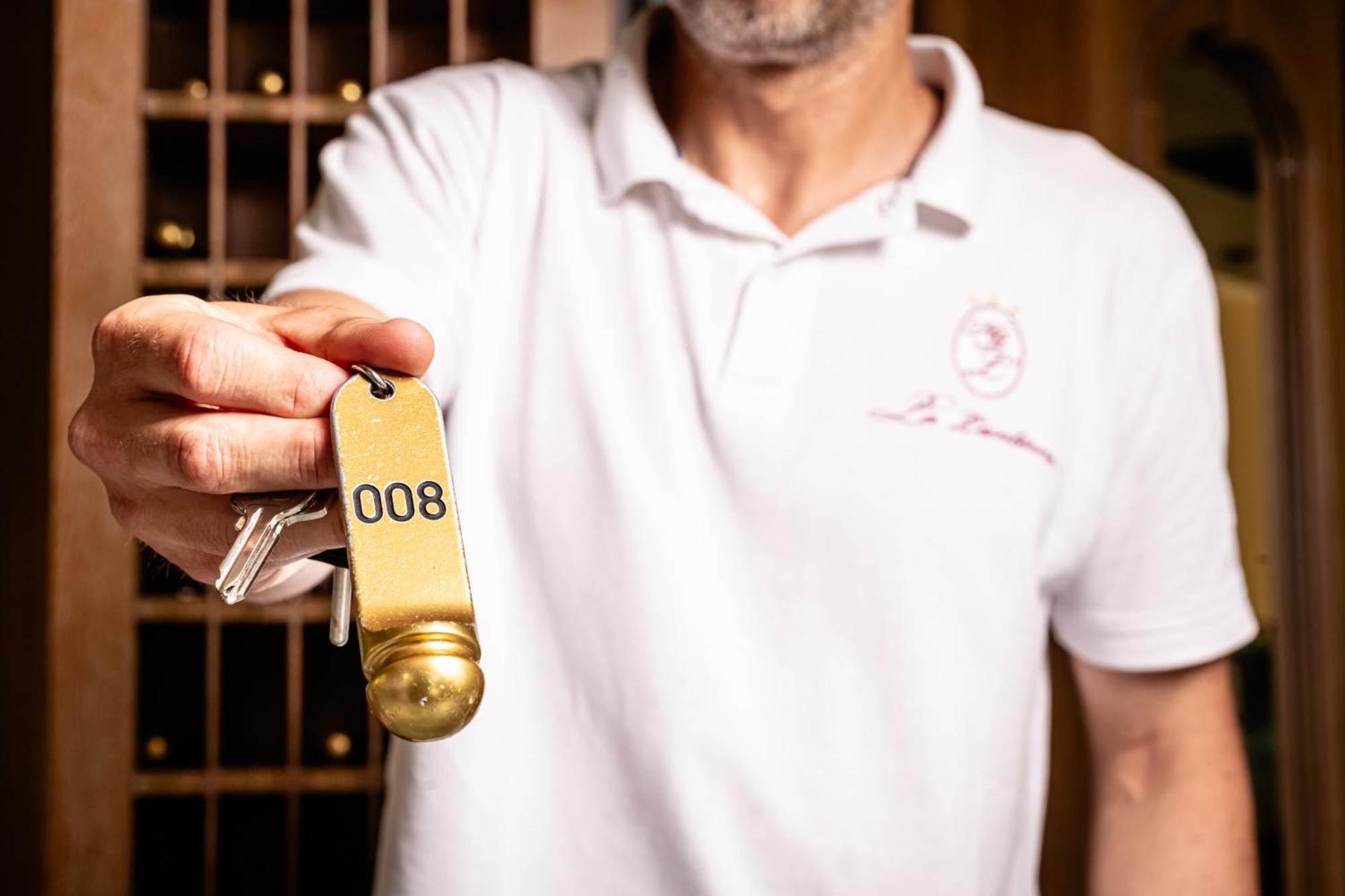 Hotel Ristorante La Lanterna Castelnuovo di Garfagnana Luaran gambar