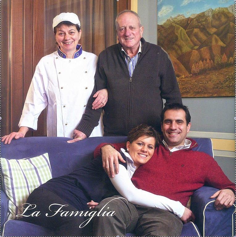 Hotel Ristorante La Lanterna Castelnuovo di Garfagnana Luaran gambar